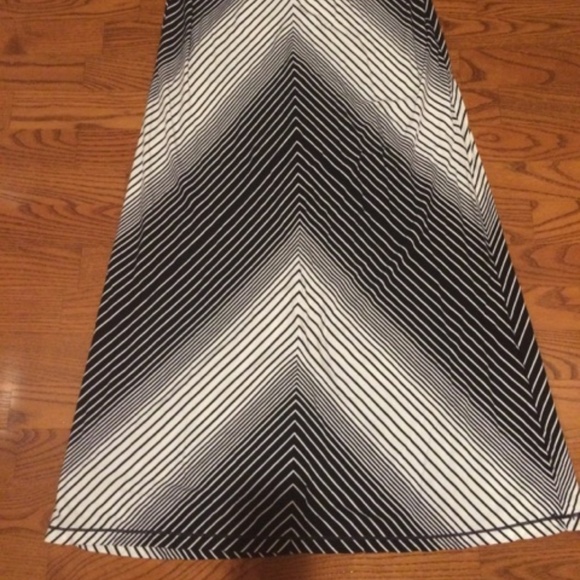 Black & White Long Maxi Skirt- S ( Temp- 1 day price drop) - Picture 3 of 8